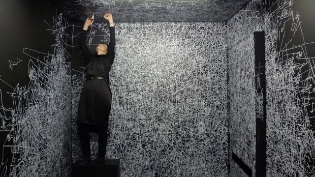 Drawn to Experience V2 Gosia Wlodarczak, 2013, A Room Without A View — drawing performance Day 5