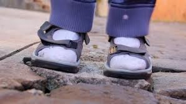Cracks and faults, 2012, digital video (still), 1:30mins