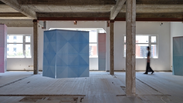 Image: Guo-Liang Tan, Another Folding Scene, Sifang Art Museum Satellite Space, 2024. Photograph: Ota Fine Arts.